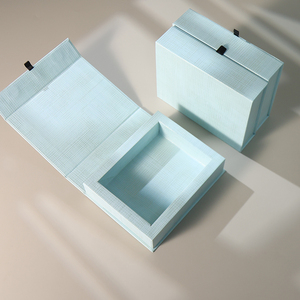 Boîte cadeau en carton de luxe sur mesure, en forme de livre, avec couvercle magnétique à rabat, bord large, cadre intérieur, pour cosmétiques - Product Image 2
