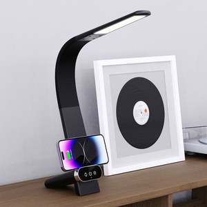 ที่ชาร์จไร้สายระบบแม่เหล็ก3-in-1แบบครบวงจรพร้อมที่ชาร์จไฟ LED ตั้งโต๊ะ - Product Image 3