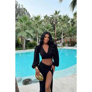 Conjunto de Dos Piezas Negro de Punto con Detalle de Abertura, Estilo Casual, Spandex, Talla XS, Shorts y Top Corto de Verano - Product Image 1