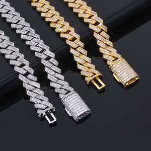 Nueva Llegada Cadena Cubana Gruesa y Pesada de Moissanita con Incrustaciones, Plata 925 Bañada en Oro de 18K, Collar Estilo Hip Hop Personalizado Miami VVS1 GRA - Product Image 3