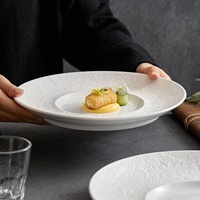 Assiette à salade en céramique beige, assiette à pâtes pour usage domestique, vaisselle haut de gamme pour restaurant occidental, passe au micro-ondes, style vintage, luxe léger