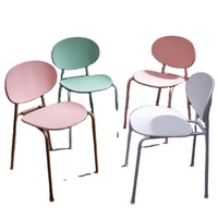 Chaises de Restaurant en plastique pp empilables avec pieds en métal, design Original de haute qualité DC-1433