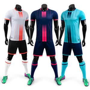 定制复古风格夏季足球服套装男式成人运动批发球衣氨纶/棉防水短袖 - Product Image 1