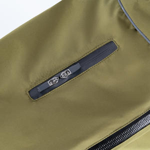 बड़े कुत्ते के लिए आउटडोर हाइकिंग कोट अनुकूलित वाटरप्रूफ जैकेट के साथ वाटरप्रूफ जैकेट का निर्माण - Product Image 5