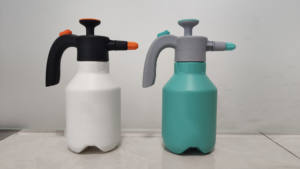 压力泵手动喷雾器2 L喷雾器瓶体进水喷雾器喷雾鼓风机方便浇水花园种植 - Product Image 4