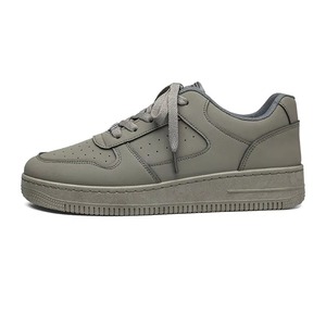 Nouvelles chaussures décontractées sportives pour hommes, polyvalentes et tendance, à enfiler, en maille, avec semelle extérieure en TPU, légères et à la mode - Product Image 5