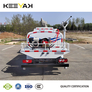 4x2 camion-citerne <span class=keywords><strong>arroseur</strong></span> 6 roues YUEJIN électrique Mini camion cargo 2850mm camion avec réservoir d'eau - Product Image 2