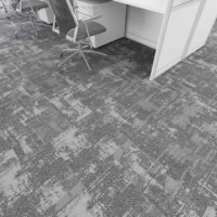 Tapis de golf géométrique moderne en nylon fait main, réactif aux UV, antidérapant, qui brille sous la lumière noire, pour chambre, salle de jeux et décoration intérieure