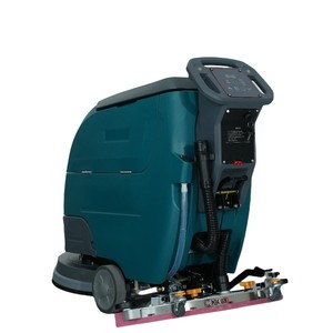Machine de nettoyage de sols industriels autopropulsée pour un lavage sans effort - Product Image 3