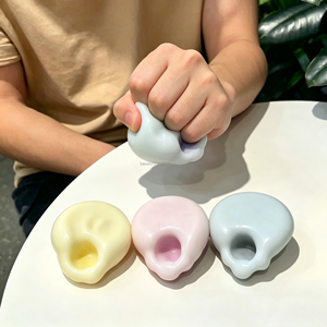 Jouets Squishy Faits Main en TPR, Boules de Riz Gluant Mochi de 6 cm et 4 cm, Doux à Rebond Lent, Anti-Stress, Saveurs Taro et Myrtille - Product Image 2
