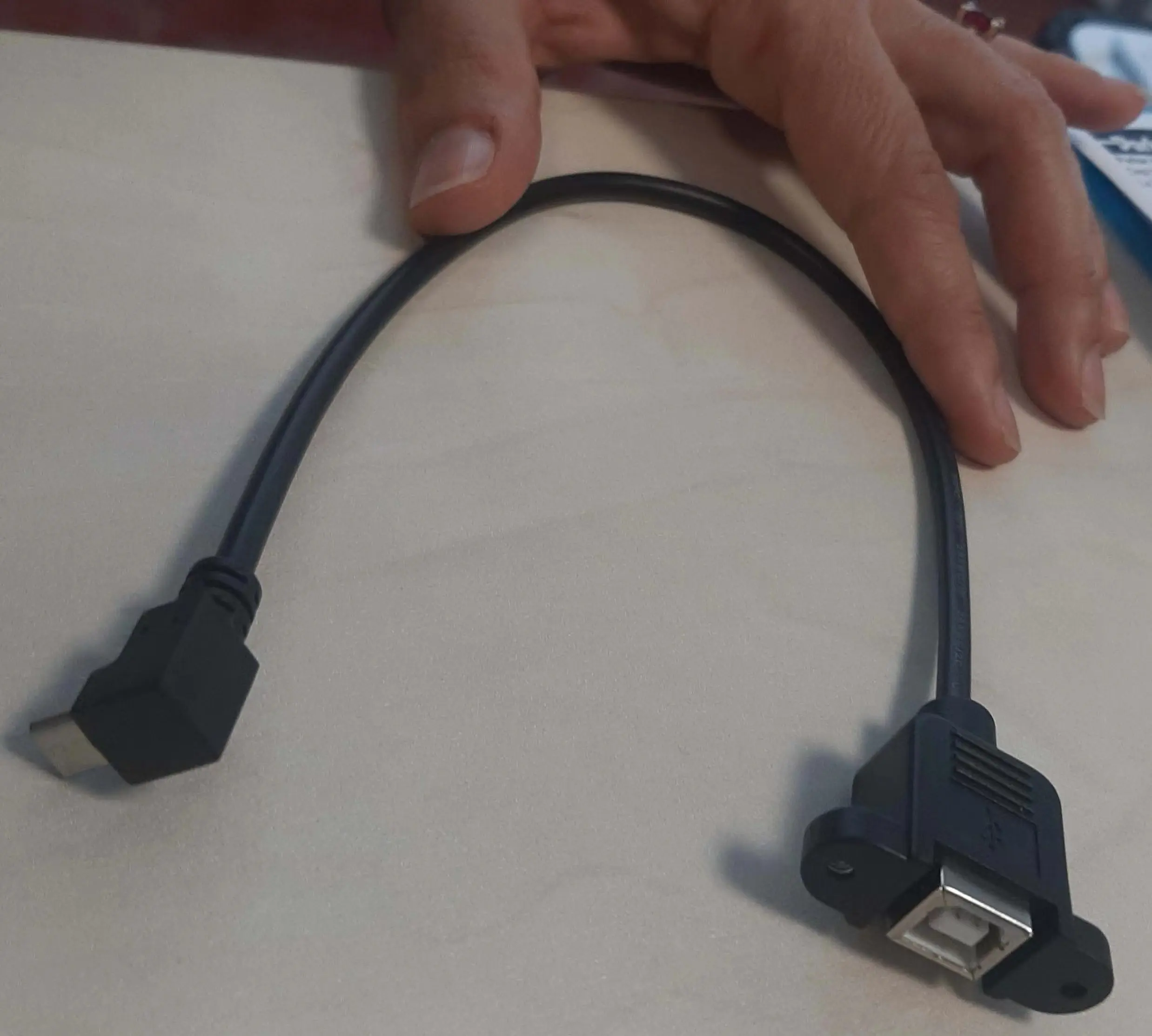 USB B Hitam dengan Dudukan Panel Ke Sudut Kanan Kabel Pengisian Data USB Mikro Charger Massal Pendek