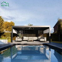 Pergola bioclimatique à lames orientables motorisées, structure en aluminium, insonorisée, coupe-vent, auvent extérieur avec bande LED pour hôtel