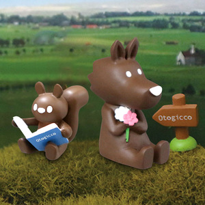 Figurine Little Red Riding Hood And Squirrel Resin Cartoon Home Decoration Craft - Product Image 4