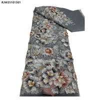 Mode Sequin Perlé Fleur Broderie Dentelle Tissu Floral Lourd Perlé Dentelle Tissu pour Vêtement