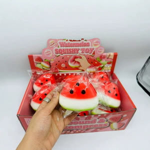 Juguete Blandito de Sandía en Rodajas, Juguete Sensorial de PU Suave y Húmedo de Rebote Lento con Simulación de Fruta para Aliviar el Estrés para Adultos - Product Image 5