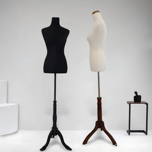 Maniquí ajustable <span class=keywords><strong>de</strong></span> medio cuerpo femenino, soporte <span class=keywords><strong>de</strong></span> exhibición en blanco y negro con patas <span class=keywords><strong>de</strong></span> espuma, cabeza <span class=keywords><strong>de</strong></span> busto, características <span class=keywords><strong>de</strong></span> mano para estante <span class=keywords><strong>de</strong></span> tienda <span class=keywords><strong>de</strong></span> ropa - Product Image 4