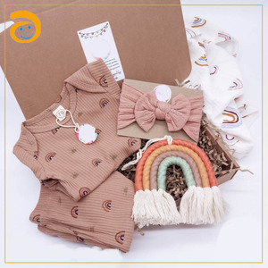 Set <span class=keywords><strong>Regalo</strong></span> <span class=keywords><strong>Nascita</strong></span> Neonato Direttamente dalla Fabbrica con Set di Asciugamani in Garza di Cotone con Orecchie da Coniglio Tutina e Milestone in Legno - Product Image 6