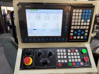Máquina CNC Router para Grabado en Metal, Cobre y Aluminio, para Puertas, Pantallas y Señalización, con un Solo Husillo, Control NC Studio, Transmisión por Engranajes
