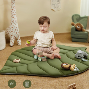 Tummy Time Mat Desarrollo sensorial Baby Play Gym Actividad Mat Leaf Shaped Baby Crawl Mat con <span class=keywords><strong>6</strong></span> <span class=keywords><strong>juguetes</strong></span> de peluche para bebé recién nacido - Product Image 5