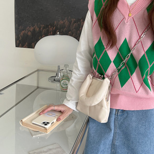 Women's Chain Shoulder Bag <b>Clip</b> Design Solid Color 7 Inch Casual Crossbody Bag Misty Blue Milky White Black - Product Image 2