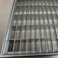 Grille en acier galvanisé à emboîtement, design moderne, durable, anti-corrosion, pour allées, fossés et applications résidentielles