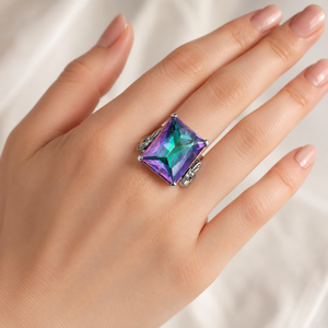 Anello colorato a forma quadrata, design in stile arcobaleno, gioielli da indossare tutti i giorni per le donne - Product Image 2