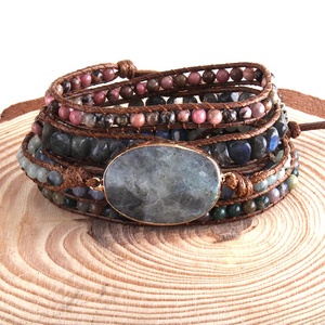 <span class=keywords><strong>Bracciale</strong></span> Boho alla Moda con Pizzo Nero, Rodonite, <span class=keywords><strong>Turchese</strong></span> Africano, Pietre Naturali e Ciondolo Verde Erba, Braccialetti Avvolgenti Intrecciati a 5 Fili - Product Image 4