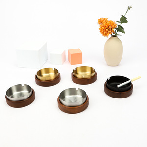 Cenicero de Madera con Tapa para Fumadores, Revestimiento de Acero Inoxidable, Resistente al Viento, Duradero y Fácil de Limpiar - Product Image 4