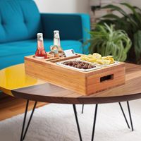 Großhandel 2025 Bestseller Bambus-Sofa-Snack-Caddy TV-Tablett mit 2 Rotweinglashaltern Bett-Snack-Tablett Couch-Getränkehalter