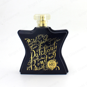 Botella de Perfume de cristal con forma de estrella negra de lujo, soporte de Perfume de vidrio con bomba y tapa, logotipo de impresión a Color personalizado