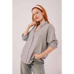 Camisa Gris Oversize a Rayas con Detalle de Bolsillo para Mujer al por Mayor - Product Image 4