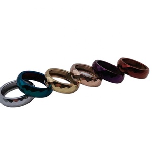 2025 Vòng thông minh NFC vòng chìa khóa vàng với 216 213 215 <span class=keywords><strong>chip</strong></span> Mini RFID Tag cho thẻ kinh doanh thanh toán khách sạn sử dụng tần số 13.56MHz - Product Image 1