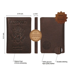 Porte-passeport en cuir véritable avec fermeture ouverte et blocage RFID, avec organisateur de cartes et design sécurisé. - Product Image 5