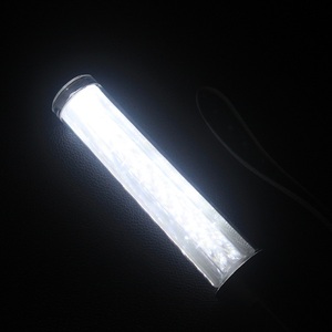 CITICITY กระบองจราจร LED อเนกประสงค์ขนาด 10 นิ้ว - กระบองนิรภัยสีน้ำเงินและสีแดงพร้อมฐานแม่เหล็กและสายคล้อง - Product Image 2