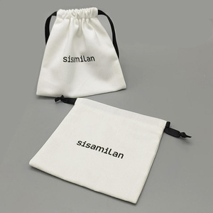 Vente en gros de pochettes cadeaux promotionnelles réutilisables avec logo personnalisé, emballage de bijoux, sac en coton biologique en toile de mousseline avec cordon de serrage - Product Image 5