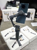 DJI Osmo Mobile 8 Original, 10 Horas de Duración de la Batería, Carga de Teléfono Móvil, Gimbal de Tres Ejes que Proporciona una Fuerte Mejora de la Estabilidad