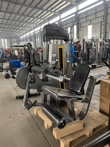 Máquina de extensión de piernas sentado con carga de placas SK Commercial, equipo de gimnasio para entrenamiento de fuerza y ejercicio de aislamiento muscular de cuádriceps - Product Image 2