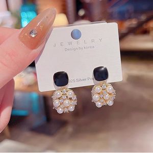 Vergoldete schwarze quadratische Ohr stecker Ohrringe kubische Perle quadratische Form Ohrringe für Frauen Mode feiner Erring Schmuck - Product Image 2