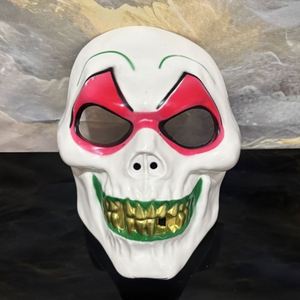 Masque de fête amusant et original pour Halloween, avec tête de fantôme et grands dents dorées pour visage souriant - Product Image 4
