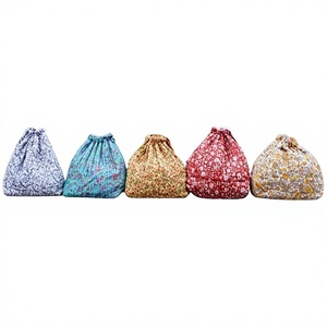Pochette vintage à imprimé floral, fermeture éclair, trousse de toilette de voyage, portable, doublure en soie lavable, bandoulière pour la vie quotidienne - Product Image 2