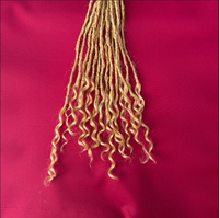 Extensions de dreadlocks 100 % cheveux humains faites à la main avec tresses à trois brins à la racine et pointes bouclées, couleur blonde