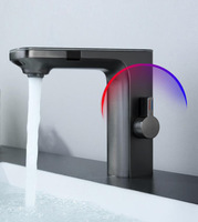 Nouveau robinet mitigeur d'eau chaude et froide sans contact numérique intelligent à capteur de conception avec affichage de la température pour robinet de lavabo de salle de bain