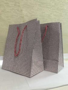 <span class=keywords><strong>Film</strong></span> de lamination thermique CPP métallisé texturé à paillettes, résistant à l'humidité, souple, pour accessoires électroniques grand public et téléphones mobiles, 120 microns - Product Image 3