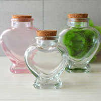 Vente en gros de pots en verre transparent en forme de cœur personnalisés avec impression à l'écran pour gelée et bonbons