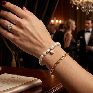 Pulsera <span class=keywords><strong>de</strong></span> Perlas Daphne Rhapsody <span class=keywords><strong>para</strong></span> <span class=keywords><strong>Mujer</strong></span>, Elegante y Graciosa, Joyería con Diseño <span class=keywords><strong>de</strong></span> <span class=keywords><strong>Verso</strong></span>, Estanza, Canto, Himno, Letra, Sinfonía, Concierto - Product Image 5