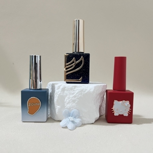 Bouteille rectangulaire de 12ml de vernis à ongles en Gel coloré, vente en gros - Product Image 3