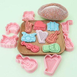 Ensemble de découpoirs à biscuits en forme d'instruments de musique, <span class=keywords><strong>guitare</strong></span>, batterie, dessin animé 3D, moule à biscuits DIY - Product Image 4