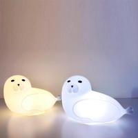 Vente en gros de lampes de nuit miniatures personnalisées en forme de lion de mer, rechargeables, 7 couleurs, lumière douce, alimentées par USB, cadeau pour enfants, lampe de chambre pour enfants