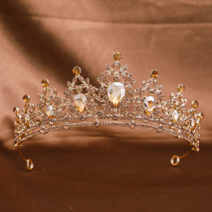 Nouvelle conception de couronne de mariage de luxe en alliage avec strass, couronne de mariée pour adulte, cérémonie de mariage, diadème en cristal, ornement de cheveux, <span class=keywords><strong>coiffe</strong></span> - Product Image 3