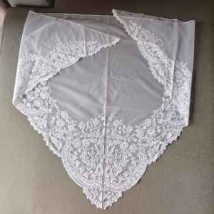 Mantilla de Encaje Español Blanca Bordada, Manteleta Fallera Blanca - Product Image 5